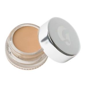 Find perfect skin tone shades online matching to Dark, Stretch Concealer by Glossier.