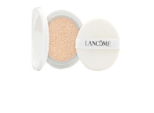 Find perfect skin tone shades online matching to P-02, Blanc Expert Brightening Compact Foundation by Lancome.