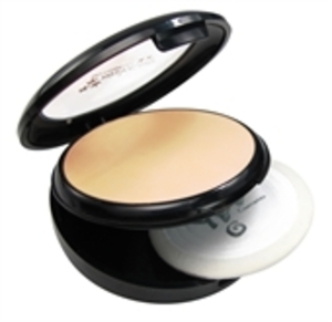 Find perfect skin tone shades online matching to Bege Escuro, Po Compacto by Yes Cosmetics.
