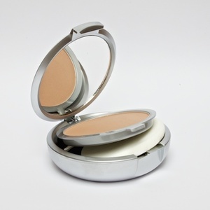 Find perfect skin tone shades online matching to 02 Creme Poudré, Powdery Compact Foundation by T. LeClerc.