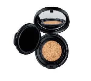 Find perfect skin tone shades online matching to Greenland / Groenland - Medium Bright color between Neutral Pink and Pitch undertones, AquaGlow Cushion Compact Foundation SPF23 / PA ++ by Nars.