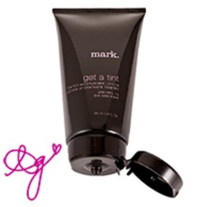 Find perfect skin tone shades online matching to Light, Get a Tint Tinted Moisturizer Lotion SPF15 by mark.