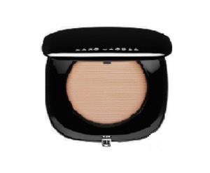 Find perfect skin tone shades online matching to Ivory Bisque 200, Perfection Powder Featherweight Foundation by Marc Jacobs Beauty.