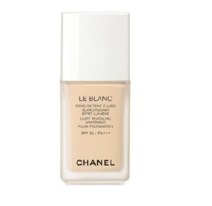 Find perfect skin tone shades online matching to 10 Beige, Le Blanc Light Revealing Whitening Fluid Foundation by Chanel.