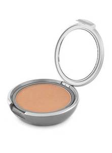Find perfect skin tone shades online matching to Natural Tan, Glamour Glow Powder by Kryolan.