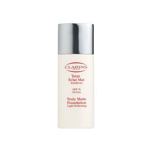 Find perfect skin tone shades online matching to CLM359 Cool Beige, Truly Matte Foundation by Clarins.