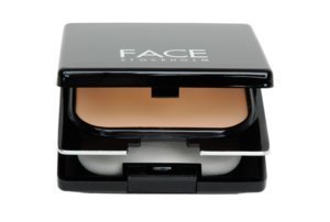 Find perfect skin tone shades online matching to July, Powder Foundation by Face Stockholm.