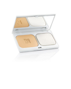 Find perfect skin tone shades online matching to Natural, Smoothing Compact Foundation  by Averine.