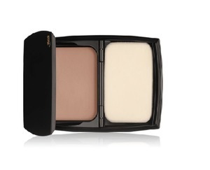 Find perfect skin tone shades online matching to Cafe, Teint Idole Ultra Compact Powder Foundation by Lancome.