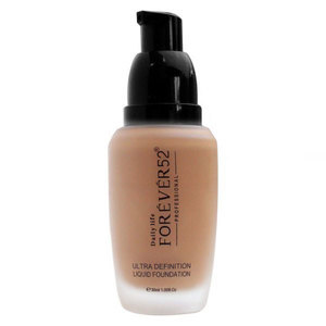 Find perfect skin tone shades online matching to 006 Pralines Cake, Ultra Definition Liquid Fooundation by Daily Life Forever52.