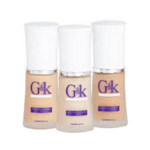 Find perfect skin tone shades online matching to GK005 Natural Tan, Total Coverage Foundation by G&K Cosmetics.