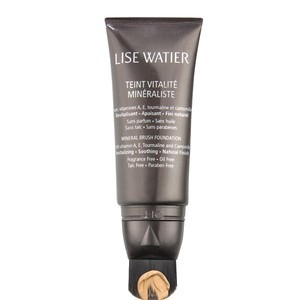 Find perfect skin tone shades online matching to Beige Beige, Mineral Brush Foundation by Lise Watier.