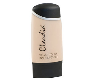 Find perfect skin tone shades online matching to 005 Sand, Velvet Touch Foundation by Claudia Cosmetics.
