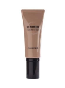 Find perfect skin tone shades online matching to 002 Nude Desire, Flouteur Foundation by Nocibé.