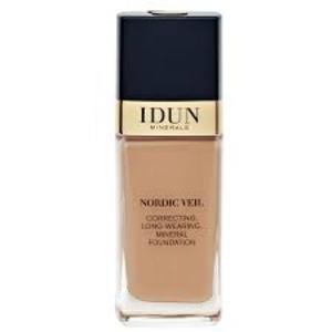 Find perfect skin tone shades online matching to Siri, Nordic Veil Foundation by Idun Minerals.