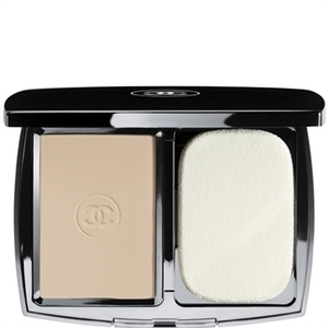 Find perfect skin tone shades online matching to B10 Beige - Pastel, Vitalumiere Compact Doceur Lightweight Compact Makeup by Chanel.