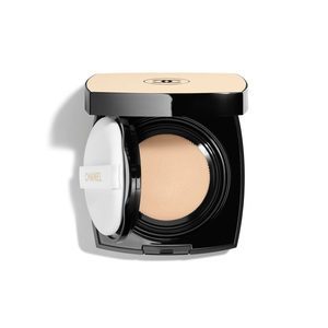 Find perfect skin tone shades online matching to 21 Beige, Les Beiges Healthy Glow Gel Touch Foundation by Chanel.