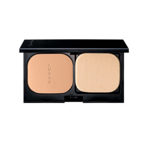 Find perfect skin tone shades online matching to 002 Natural Beige Ocher, Lucent Powder Foundation by SUQQU.