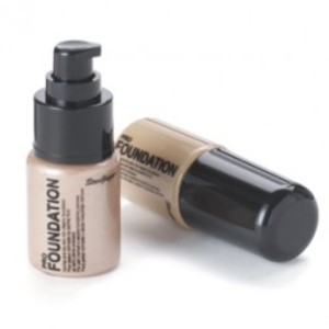 Find perfect skin tone shades online matching to Transluscent, Pro Foundation by Stargazer.
