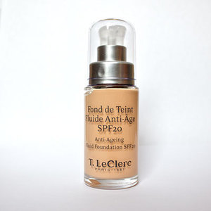 Find perfect skin tone shades online matching to Beige Ambré Satiné, Anti-Ageing Fluid Foundation SPF20 / Fond de Teint Anti-âge SPF 20 by T. LeClerc.