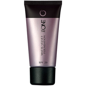 Find perfect skin tone shades online matching to Light Ivory, Matte Velvet Foundation by The ONE by Oriflame.