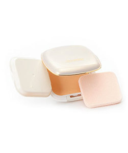 Find perfect skin tone shades online matching to Natural Ochre Shade (20), UV Essence Neri Foundation by CEZANNE.