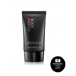 Find perfect skin tone shades online matching to Medium 1, Studio Look Base by Cyzone.