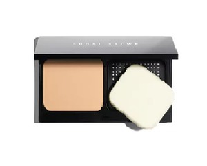 Find perfect skin tone shades online matching to Warm Walnut (7.5), Skin Weightless Powder Foundation by Bobbi Brown.
