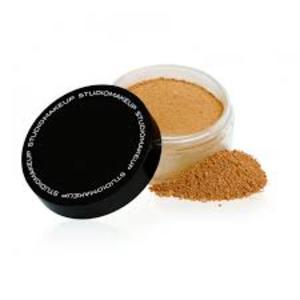 Find perfect skin tone shades online matching to Translucent, Soft Focus Loose Powder by Studio Makeup.
