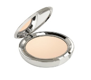 Find perfect skin tone shades online matching to Cashew, Compact Makeup Foundation by Chantecaille.