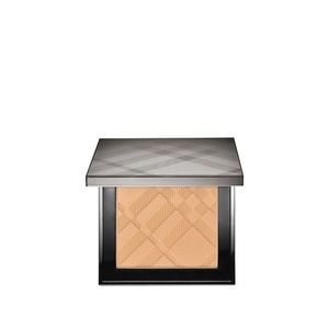 Find perfect skin tone shades online matching to 11 Porcelain, Nude Powder by Burberry Beauty.